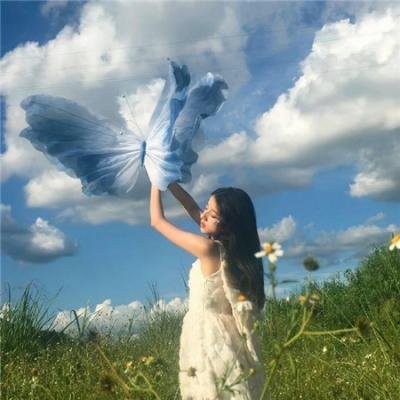 女神找上门,系统逼我当超人